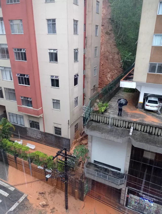 Chuva em Petrópolis: tragédia deixa 136 mortos e 213 desaparecidos