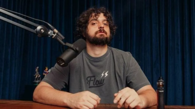 Polícia de SP vai investigar Monark e podcast por apologia ao nazismo durante programa ao vivo na internet