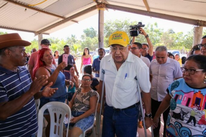 Prefeito participa de audiência pública para dar início ao processo de regularização fundiária no Camboa