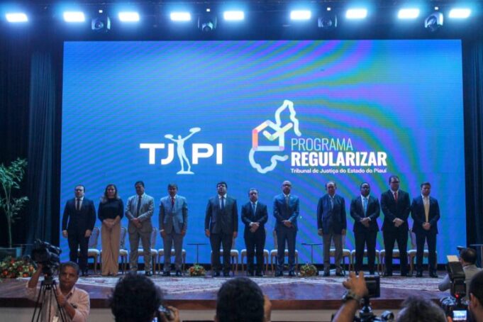 PMT participa de relançamento do Programa Regularizar e entrega mais de 130 registros