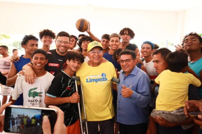 Prefeito participa do projeto ‘Juventude em Ação’ na Santa Maria da Codipi
