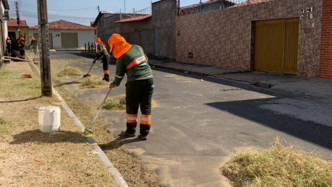 Praça do Renascença I recebe intervenções de limpeza