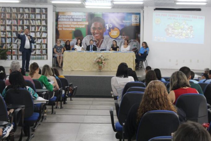 Semec lança programa “Um por Todos e Todos por Um!”