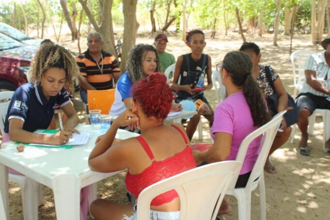 Teresina Cuida de Você promoveu manhã de cidadania para famílias da Santa Rosa