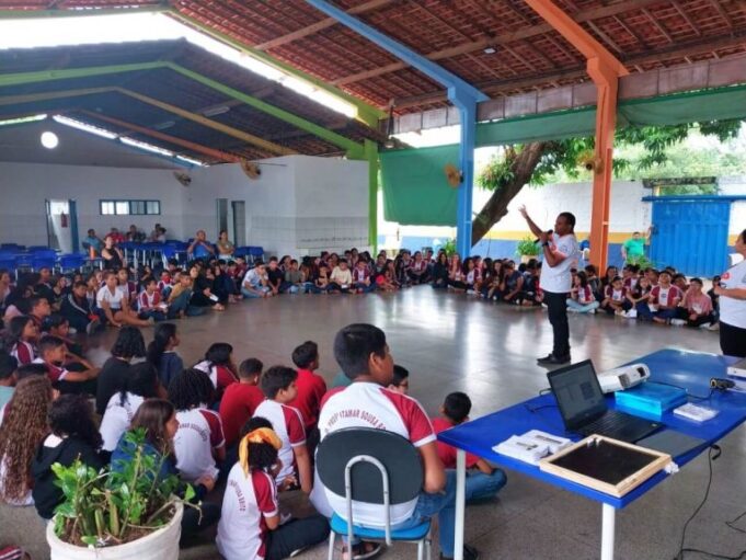 Ações sobre o bullying são promovidas na Escola Municipal Itamar Sousa Brito