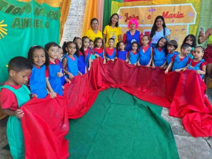 CMEI Tia Anita faz lançamento de projeto de leitura