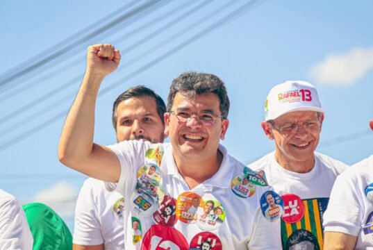 Rafael Fonteles é reeleito governador do Piauí com 70% dos votos